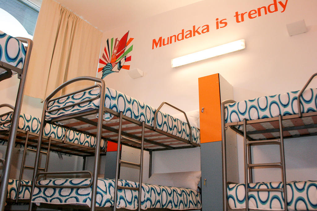 Mundaka Hostel & Sports Cafe Szoba fotó