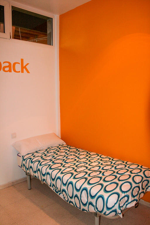 Mundaka Hostel & Sports Cafe Szoba fotó