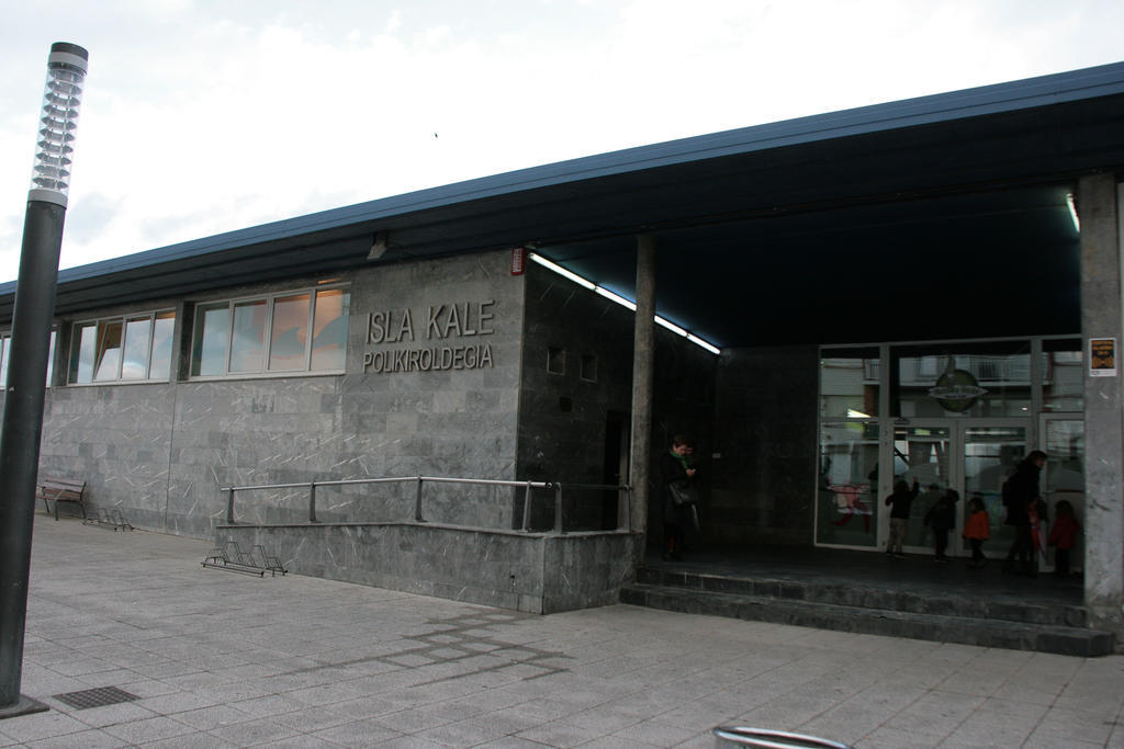Mundaka Hostel & Sports Cafe Kültér fotó